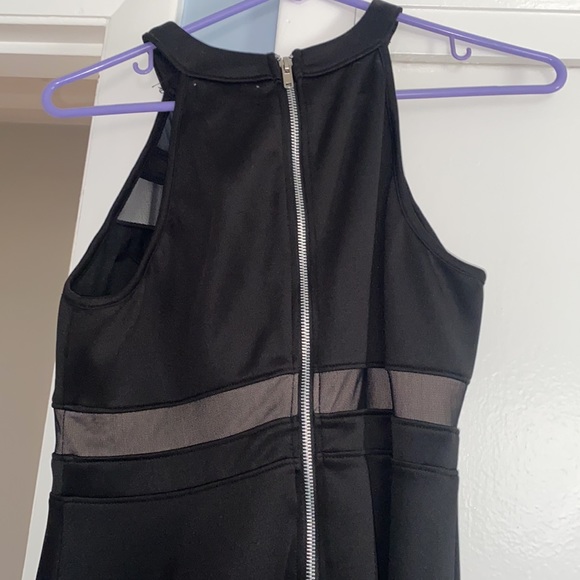 Black mini dress - Picture 5 of 5